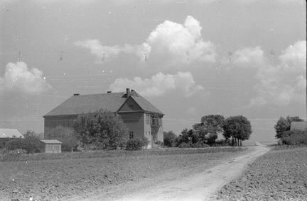 Budynek szkoły w Krzyżanowicach.